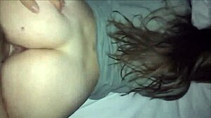 Debela punca trdo jebana v pesjaku