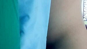 the masseuse jerks me off soo good ahh