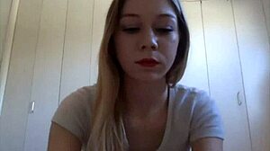 Blonde Teen Webcam Amateur Masturbates Solo