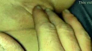 i'm finger fucking her pussy so good