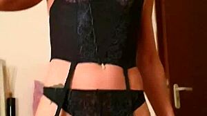 This milf in lingerie masters deepthroat!