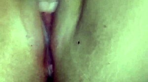 quick latina amateur enjoys solo masturbation session