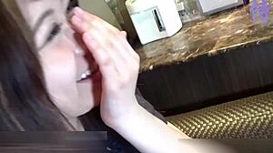 헨타이가 호른 아시안 슬럿 암시해