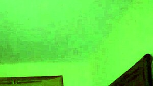 Temannya stepmom digodam kuat sementara lelaki saya tengok