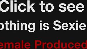 Yanks amaterka mercy uživa v samostojni igri s svojo lepo pičko za intenzivni orgazem