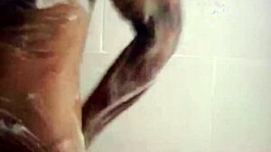 Gay Kien Giang at gym