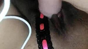 Amateurs colombianos miran sexo grupal con dos pollas haciéndola correrse