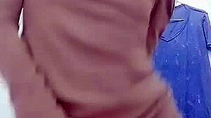 Thaitwentybabe klar til at blive kneppet, havde brug for det så meget