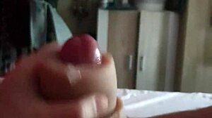 ich spiele mit neuen spielzeug