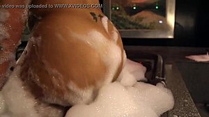 Old ass twerking by cryssie badd