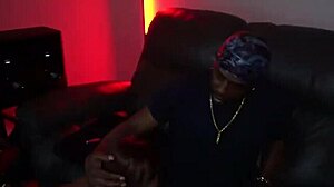 Hej, uptown bunny, dasz radę z tym potwornym kutasem bk bricks?