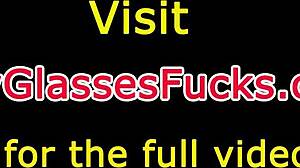 Remaja Amatir Berbadan Besar 18+ Dikongkek POV Sambil Bongkok Dalam Kamera Tersembunyi Realiti