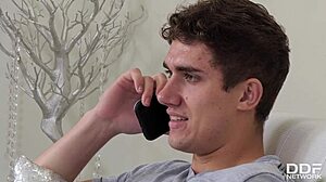 Scharfe MILF Anissa Kate lässt ihre nasse Pussy von geilem Stiefsohn hart durchgefickt werden