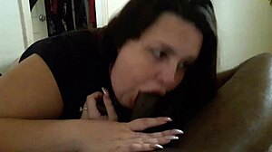 enjoying some hot amateur sucking at home