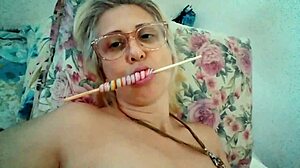 Stella Still says, This lollipop tastes so good while sucking.