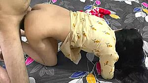 Punjabi nénikém meztelen fehér segge miatt basztam egész éjjel teljes HD hindi videóban