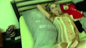 Эй, я переспал с этой блондинкой-немкой, хочешь знать, как дико эта любительница оторвалась в HD?