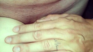 Isteri Matang Rambut Merah Terima Masaj Minyak, Pancut Keras, Kemudian Ambil Kote Dalam Pepek Dicukur Ketat