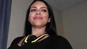 Mandi May's Fat Juicy Pussy Begs for Action in Ghetto Scene