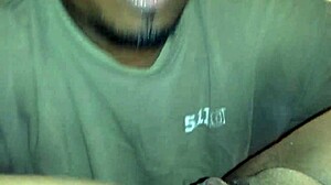 Captured pussy moment on camera