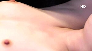 ketauan lagi ngocok akhirnya ngentot bareng asian