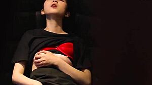 ketauan lagi ngocok akhirnya ngentot bareng asian