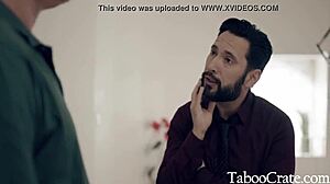 พ่อเลี้ยงขายตัวอะธีน่า เรย์นให้ดูดควยเพื่อชำระหนี้