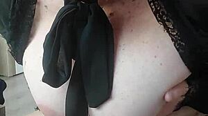 Zabka452 explores shaved pussy in gay orgasm story