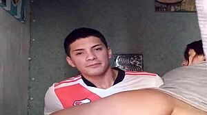 Futbolista gets masturbated and swallowed