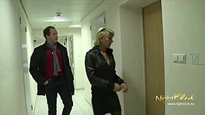 Erfahrene Milf Bläst Einen Dicken Pimmel In Boots