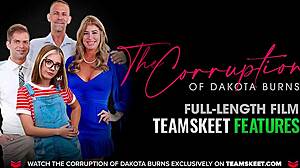 Familystrokes - Сексуальная кугариха и похотливая падчерица делят один хуй в диком трио