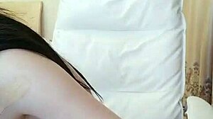 vietnamese couple chats sex and masturbates for friend