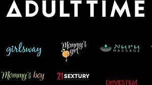 Mazana MILF učiteljica Alexis Fawx močno udari v tušu!