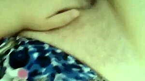 Watch gordita touch herself to orgasm