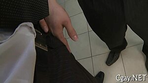 Wow, huge gay knob in action!