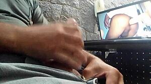 I can't stop masturba��o in this solo session 34