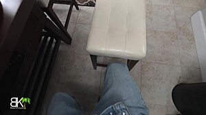 Neúmyslný boner ups: Cougar tetované kozy v divokém doggystyle