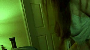 Nie mogę oprzeć się gorącej macosze w łóżku