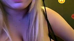 una bella tettona bent over in doggystyle