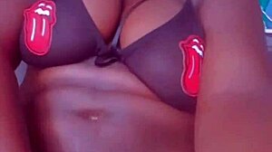 mature ebony babe masturbates in sexy lingerie