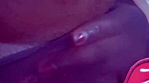 mature ebony babe masturbates in sexy lingerie