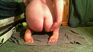 Slut Stuffing Her Ass With Extreme Toys For Anal