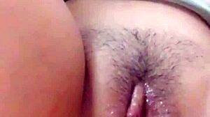 Teen babe masturbates intensely