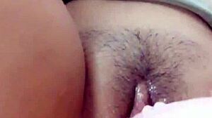 Teen babe masturbates intensely