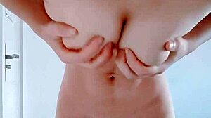 Chinese beauty indulges in wet and supreme pleasure