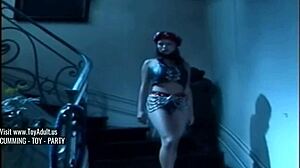 Der Kaefig involves huge cum and toys