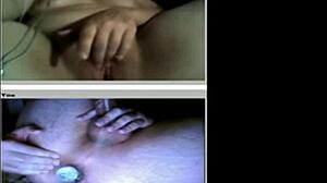 Teen chats on sexy webcam