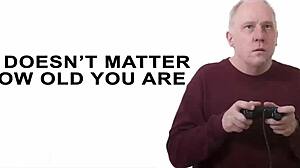 مو جونسون تقود ميلفات جميلات في حفلة عرقية متعددة الأعراق