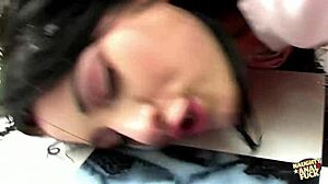 Brunette prefers anal sex