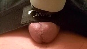 Detailed Gay Handjob Massage Leading To Semen Flowing Like Rain